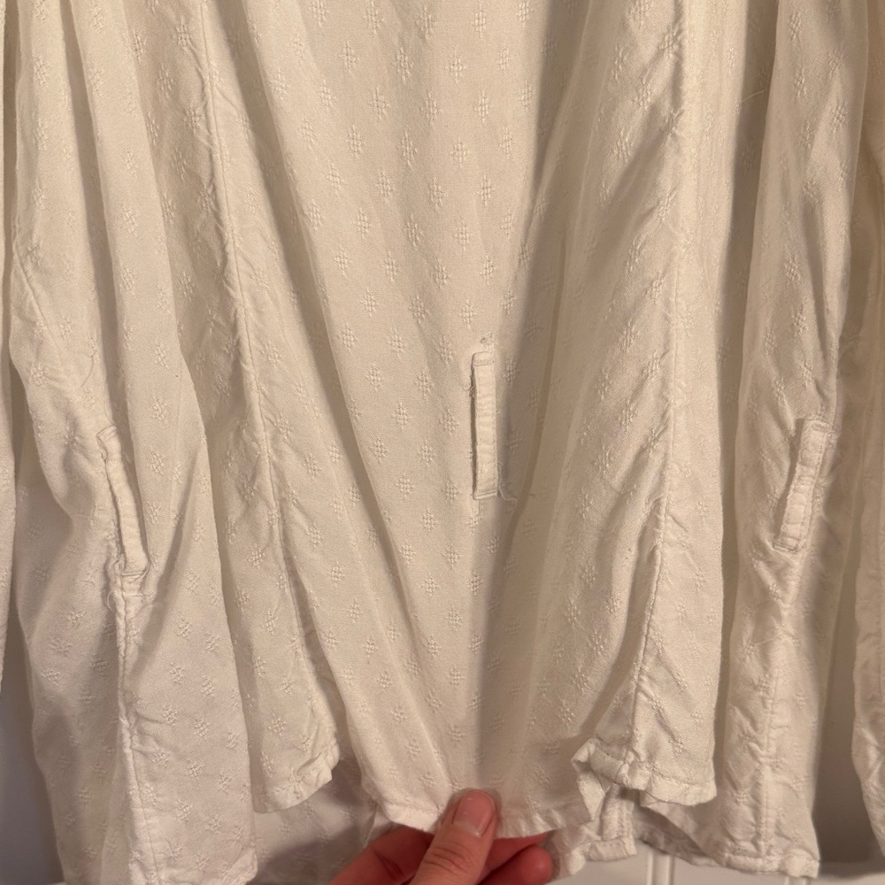 Abercrombie & Fitch White Button-Down Blouse Long Sleeve Women’s Size Small - Picture 7 of 12